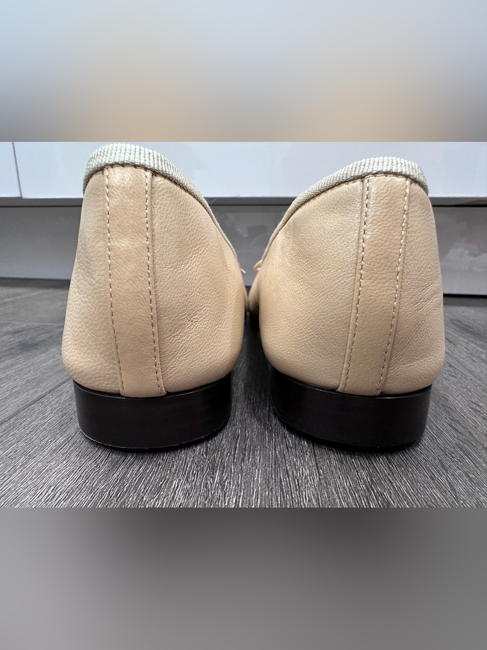 CHANEL CLASSIC CC LOGO BEIGE & BLACK LEATHER BALLET FLATS SHOES Size 37C - Picture 9 of 16